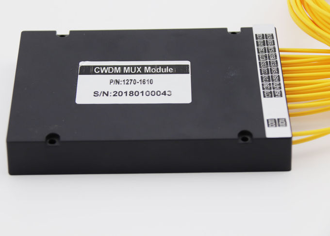 وحدة مضاعفة CWDM عالية الموثوقية ، وحدة CWDM 4Ch / 8Ch / 18 Ch مع وصلات LC