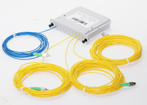 الصين FC APC موصل متعدد الألياف مقرنة ، FTTX نظام انخفاض الاستقطاب Dwdm المقرنة المزود