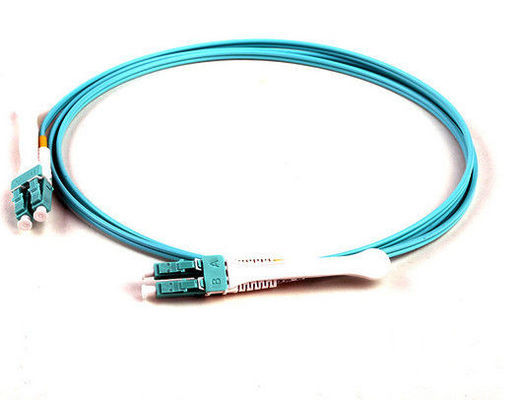 الصين OM3 50/125 Sc إلى سلك تصحيح الألياف SC ، 5Mtrs PVC Aqua Multimode Fiber Optic Cable المزود