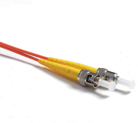 62.5 / 125 دوبلكس برتقالي الألياف البصرية التصحيح الحبل ، 5Mtrs PVC Lc إلى الشوري كابل 1310nm / 1550nm الطول الموجي المزود